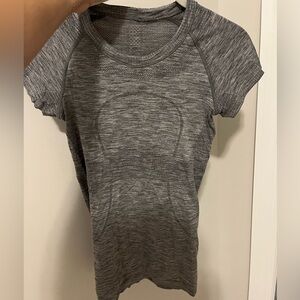 lulu lemon swiftly tech tee
